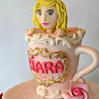 Alice in Wonderland in a Teacup