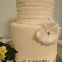 Dress inspired (reversible!) wedding cake