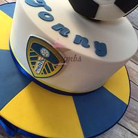 Leeds United cake 