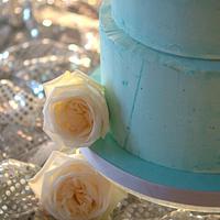 Bow & Roses Naked Cake by Mericakes