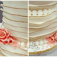 Ruffle rose gold vintage wedding cake 