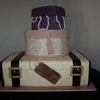 Vintage luggage wedding cake