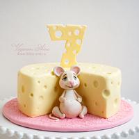Cake with a mouse and cheese