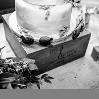 Rustic watercolour wedding cake