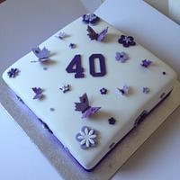 40th lilac/white Birthday cake