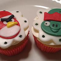 Angry birds seasons cupcakes