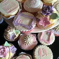 Engagement cupcakes 