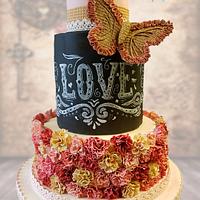 Vintage butterfly Love wedding cake