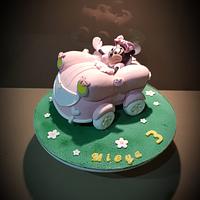 Minnie mouse Car Cake