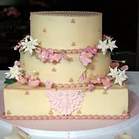 Sweet pea wedding cake