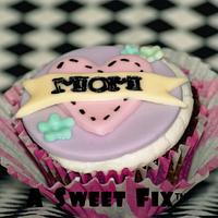 Mom Cupcake