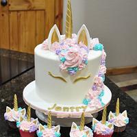 Emoji Birthday Cake - cake by Cakes For Fun - CakesDecor