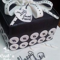 Black n white Gift Box Cake to my Sweet Heart...