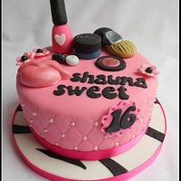 Sweet 16 make up theme cake