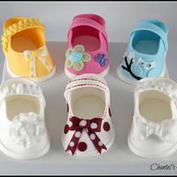 Gumpaste baby shoes