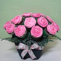 Pink Rose Cupcake Bouquet