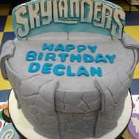 Skylanders Cake and Cupcake Display