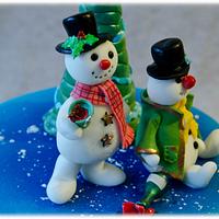 Funny snowmen cake