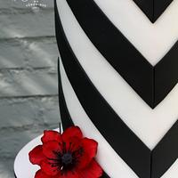 Elegant V-Stripes & Bold Poppies