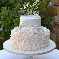Pastel pink and grey wedding cake