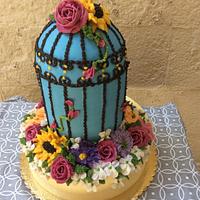 Buttercream birdcage and flowers