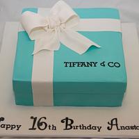 Tiffany & Co gift box cake