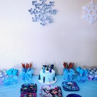 Frozen theme cake