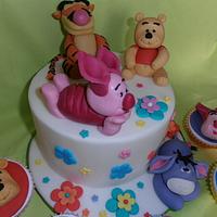 Winnie the Pooh & Co. cake, cupcakes and toppers