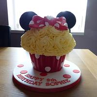 Minnie Mouse Giant Cupcake