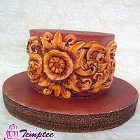 Wooden carving on cake