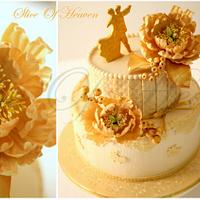 Ivory&Golden Celebrity Wedding Cake