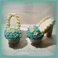 Mini high heel cup cakes!