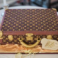 Louis Vuitton Suitcase wedding cake 