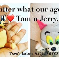 Tom and Jerry themed cake.