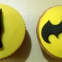 superheroes cupcakes