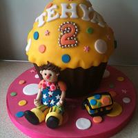 Mr.Tumble from CBeebies giant cupcake