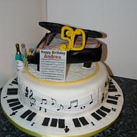 Grand Piano cake 