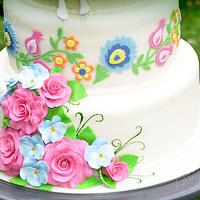 regional-themed wedding cake