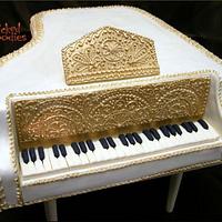 Grand Piano Wedding Cake