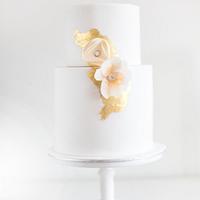 Gold, Peach & Ivory Wedding Cake