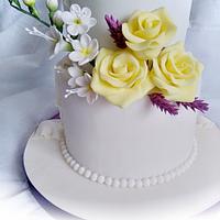 Two-sided wedding cake