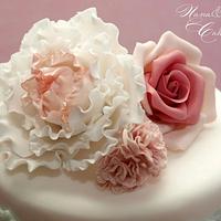 Vintage flowers cake