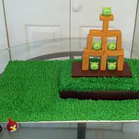 Playable Angry Bird Cake