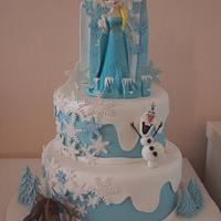 Elsa Frozen Cake - Cake by miracles_ensucre - CakesDecor