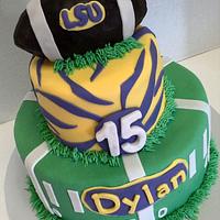 LSU cake