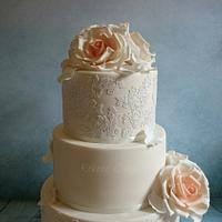 Cake lace and roses 