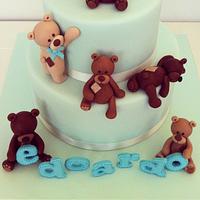 Teddy bears family cake