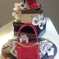 Louis Vuitton , Prada , Gucci ... birthday cake !