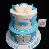 Baby blue baby shower cake 