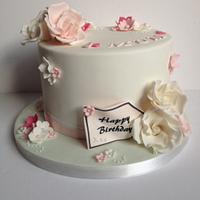Pretty pink and white flowers cake